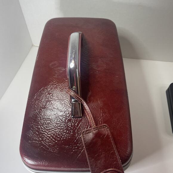 Vintage Samsonite Train Case Red Cosmetic Makeup Tray Mirror Hard Luggage No Key - Picture 2 of 16